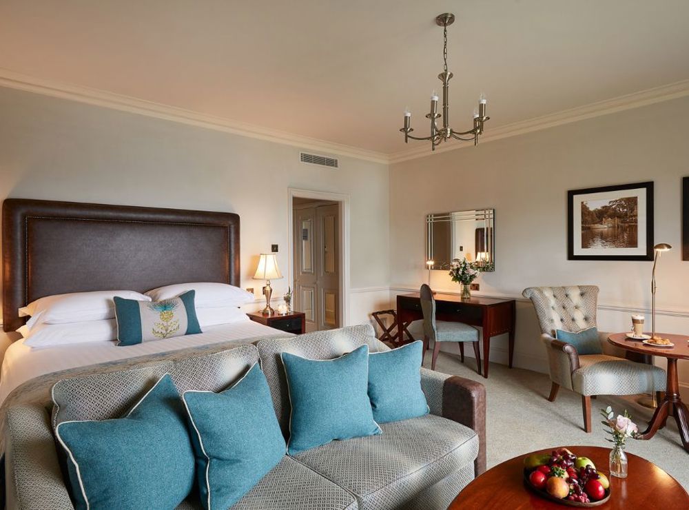 Member save 10% on bookings at Macdonald Hotels 