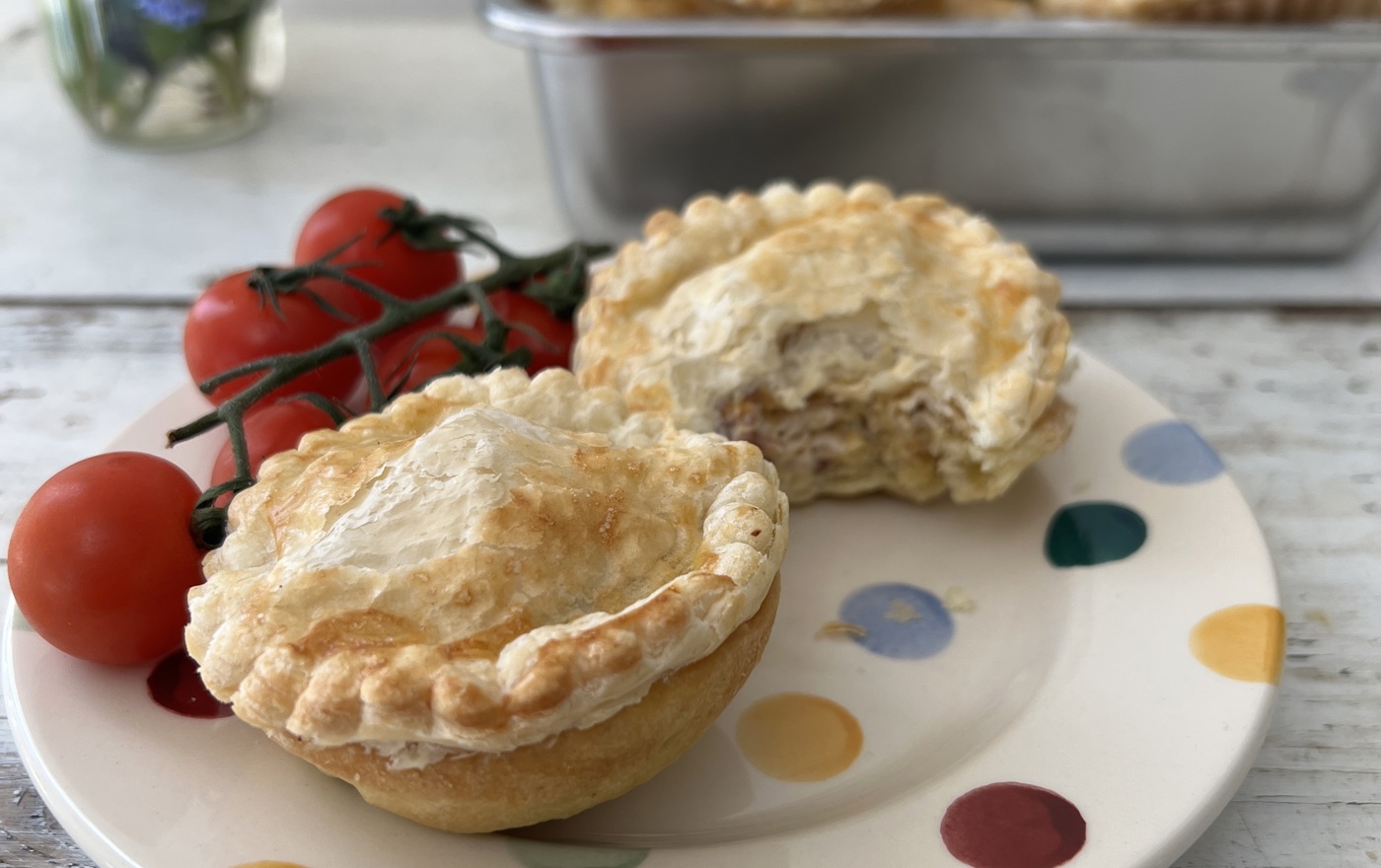Creamy little chicken pies